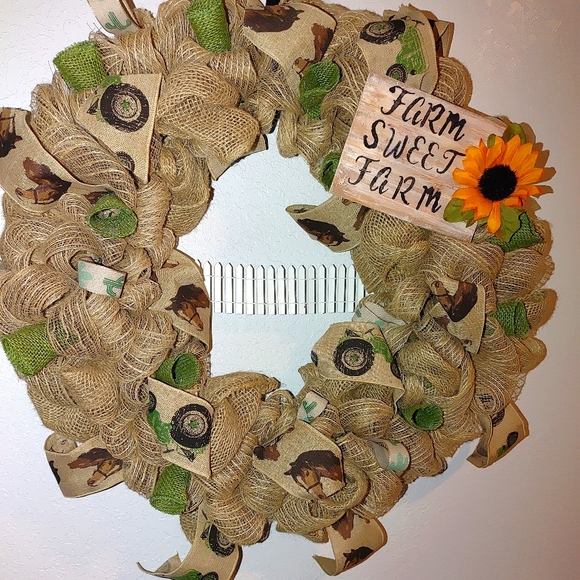 Wreath - Picture 1 of 1